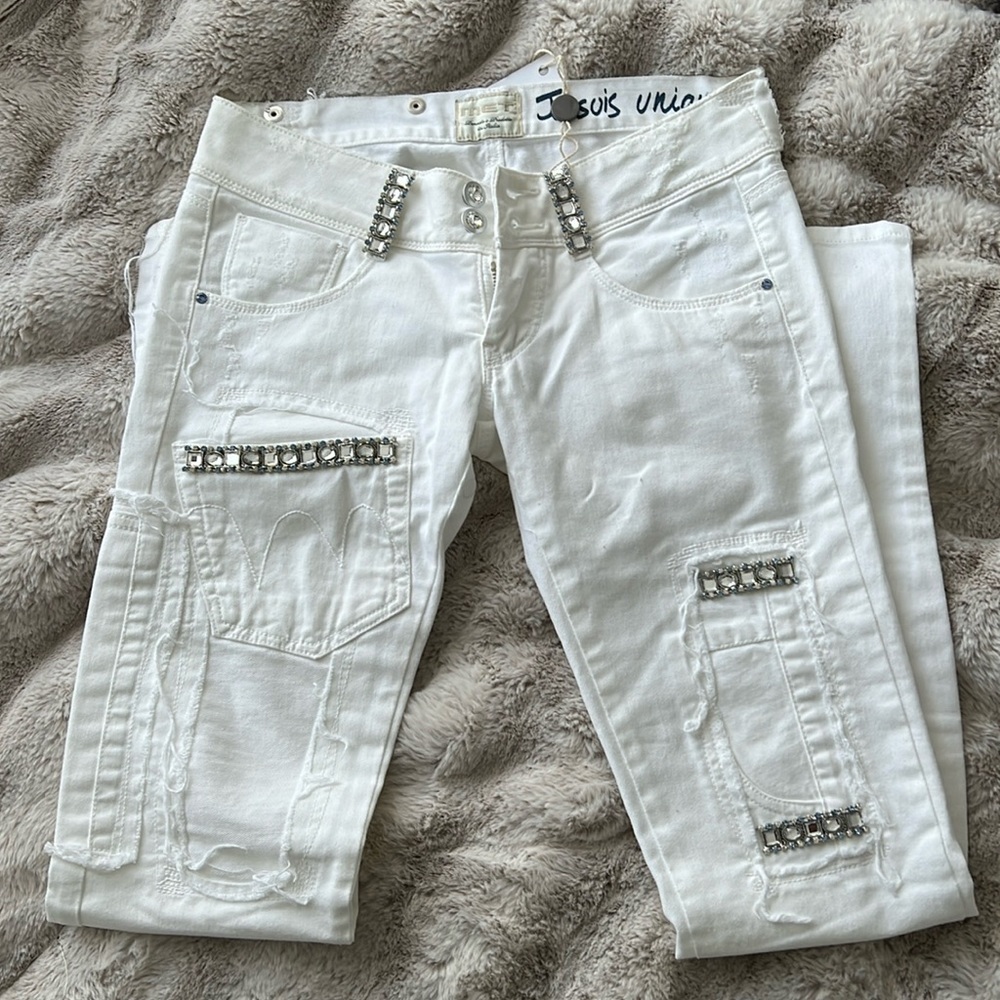 NWT MET Italian skinny pants. Sz27. They run small in size